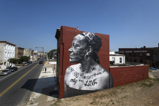 Illustration for article titled Street Art: Turning Neighborhoods Into Museums